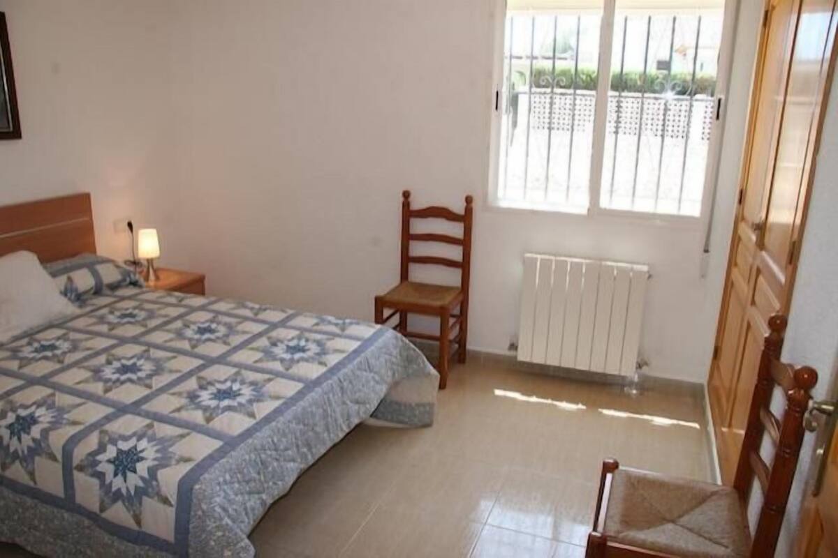 Villa | Daunenbettdecken, Pillowtop-Betten, Bügeleisen/Bügelbrett, Babybetten