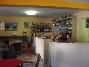 Bar (on property) - Hotel Montebaldina (San Zeno di Montagna)