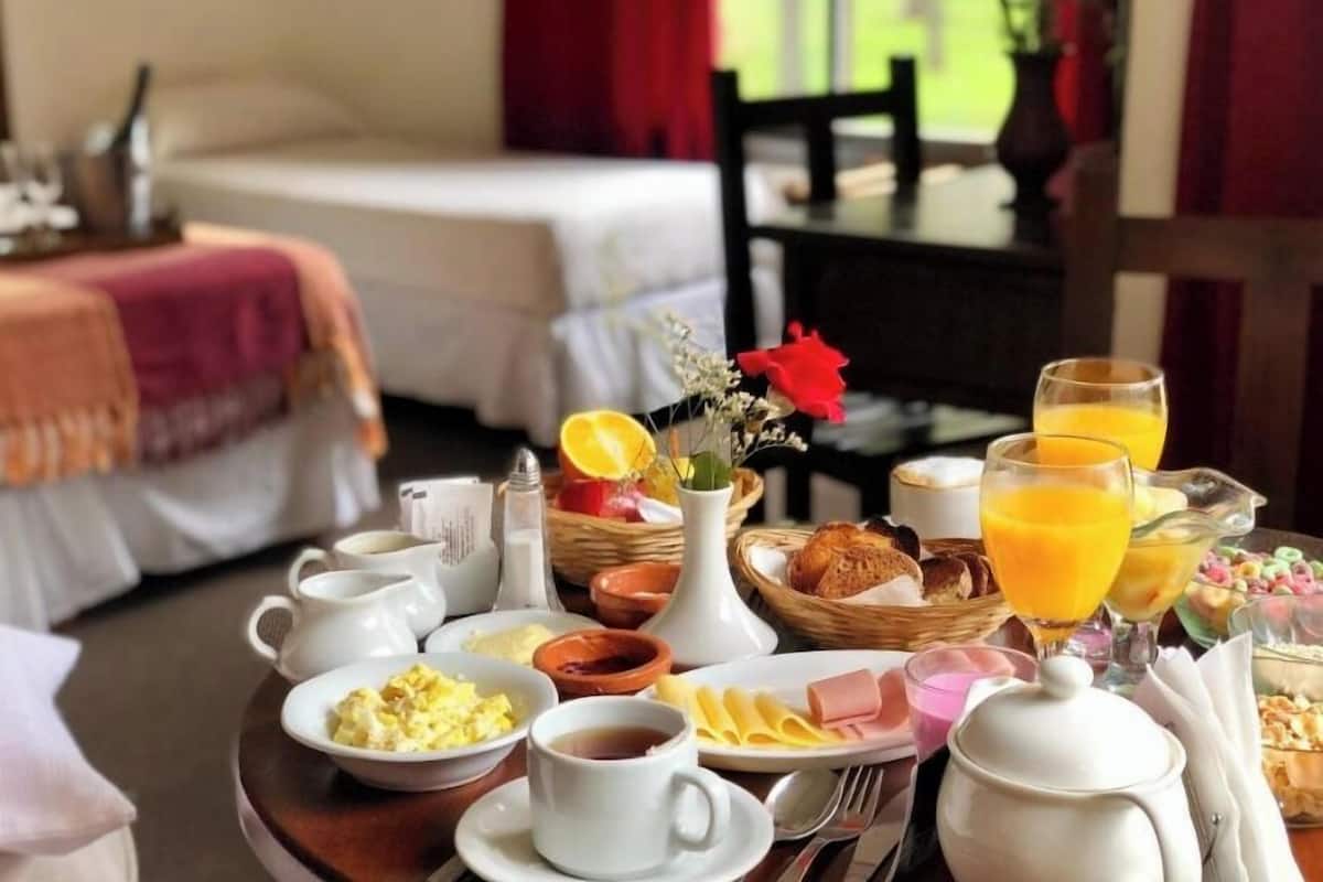 Suite | 1 bedroom, minibar, desk, free WiFi