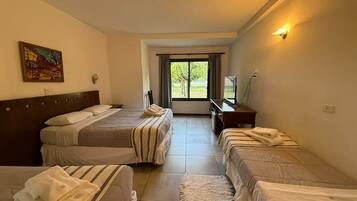 Minibar, desk, free WiFi, wheelchair access