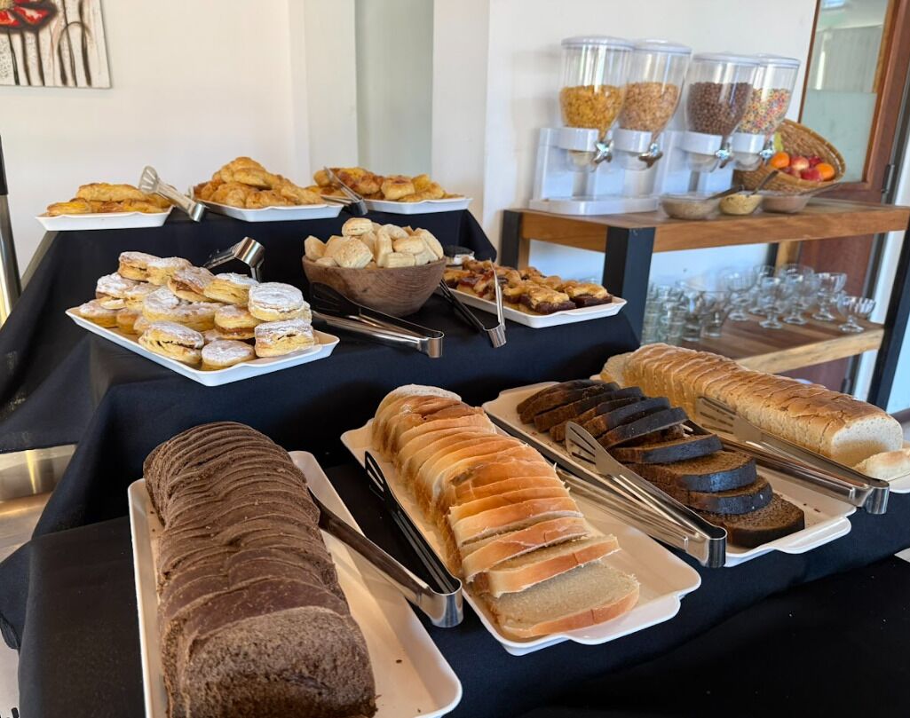 Desayuno buffet incluido todos los días 