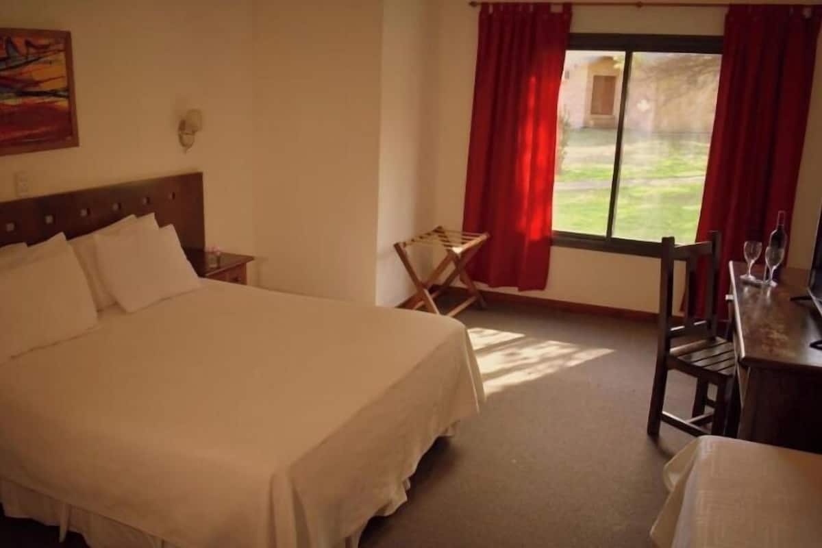Superior Double Room | 1 bedroom, minibar, desk, free WiFi