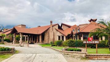 واجهة المنشأة