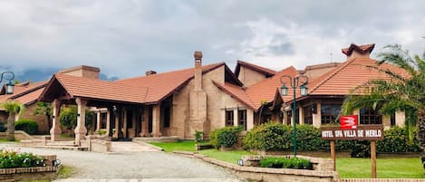 واجهة المنشأة