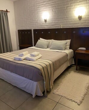 Superior Double Room | Minibar, desk, free WiFi, wheelchair access - Villa De Merlo Hotel Spa (Merlo)