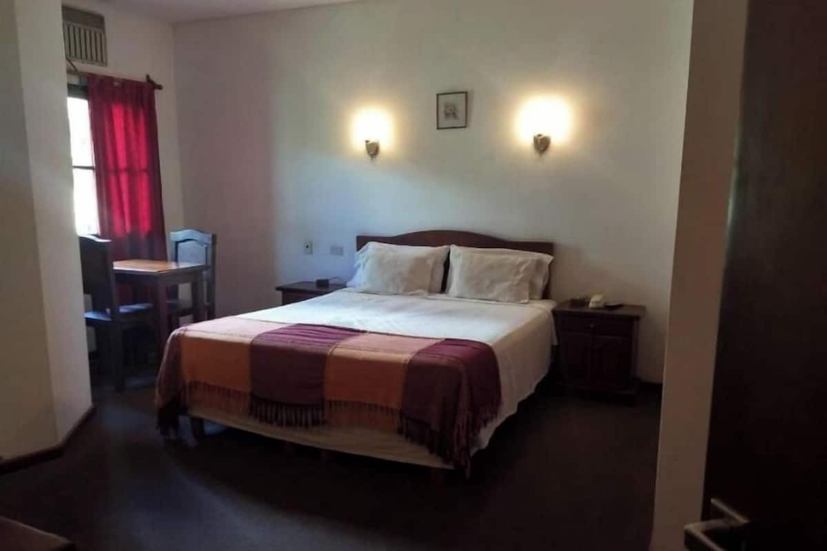 Family Room | 1 bedroom, minibar, desk, free WiFi