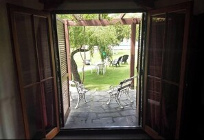 Family Room | Terrace/patio