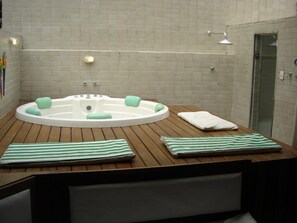 실내 스파 욕조