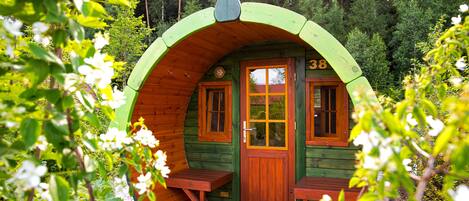 أسرّة أطفال/رضّع وأسرّة قابلة للطي