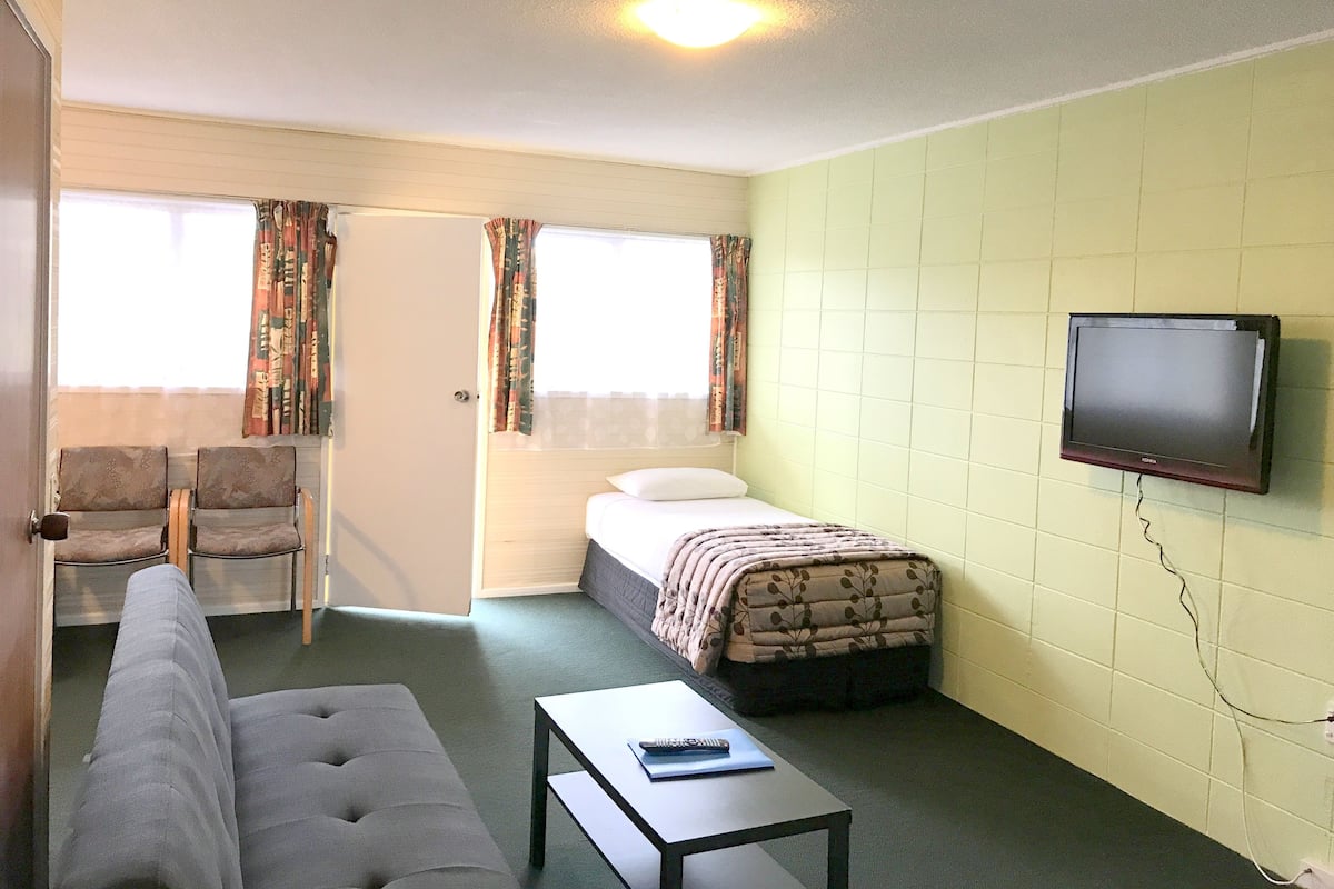 家庭套房 (Large) | 高級寢具、熨斗/熨衫板、免費 Wi-Fi、床單