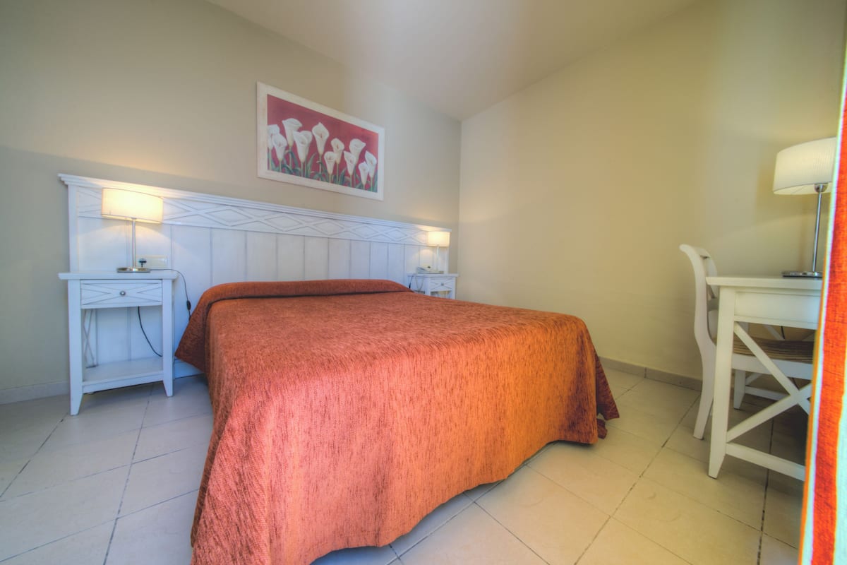In-room safe, iron/ironing board (on request), free WiFi