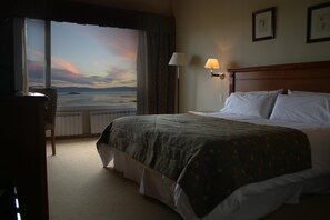 Egyptian cotton sheets, premium bedding, down comforters - Terrazas del Calafate (El Calafate)