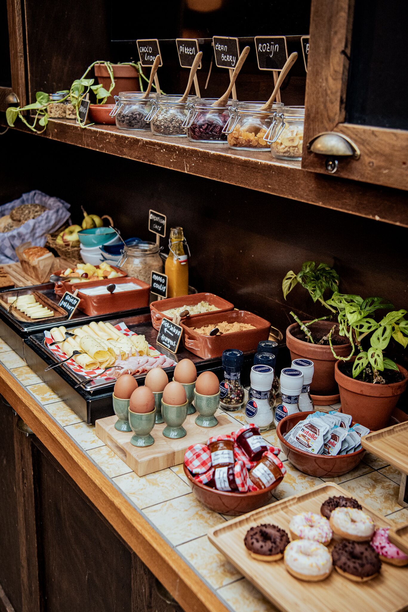 daily full breakfast (eur 14.50 per person)