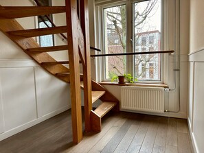 Comfort Suite, 2 Twin Beds, Ensuite | Free WiFi, bed sheets - Long John’s Hotel (Amersfoort)