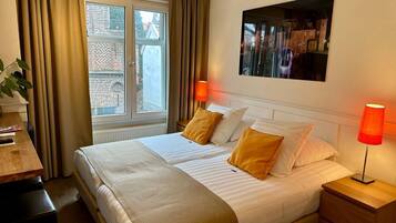 舒适双床房, 2 张单人床, 独立浴室 | 免费 WiFi、床单