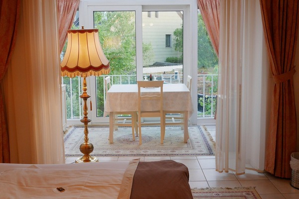 Double Room, Private Bathroom (mit Wintergarten )