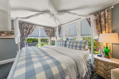 The Aerie Bed and Breakfast