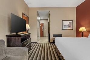 Standard Room, 1 King Bed, Accessible, Non Smoking (Walk-in Shower) | Desk, laptop workspace, iron/ironing board, free cribs/infant beds - Best Western Blairmore (Saskatoon)