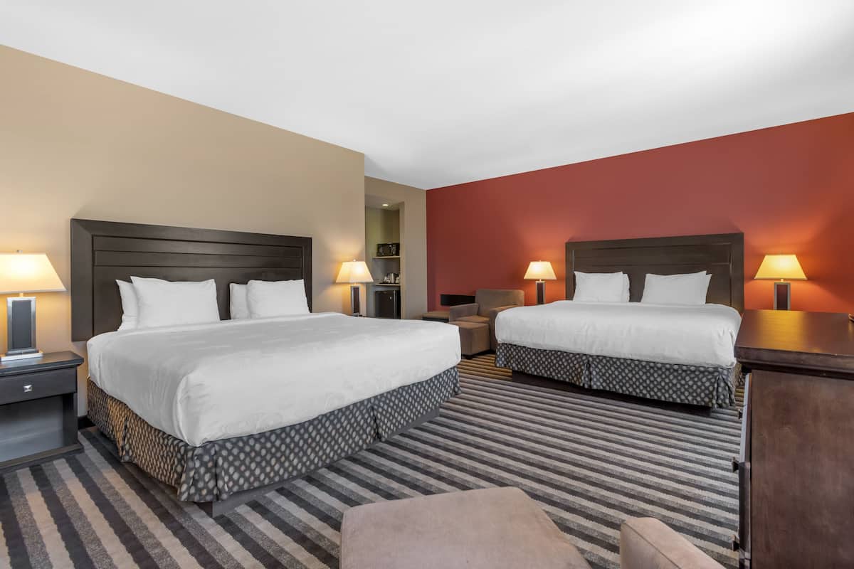 standard room, multiple beds, non smoking, jetted tub | desk, laptop workspace, iron/ironing board, free cots/infant beds