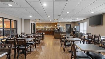 Petit déjeuner buffet compris tous les jours