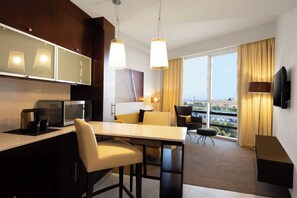 Suite, 1 Bedroom, Kitchenette (Spacious)