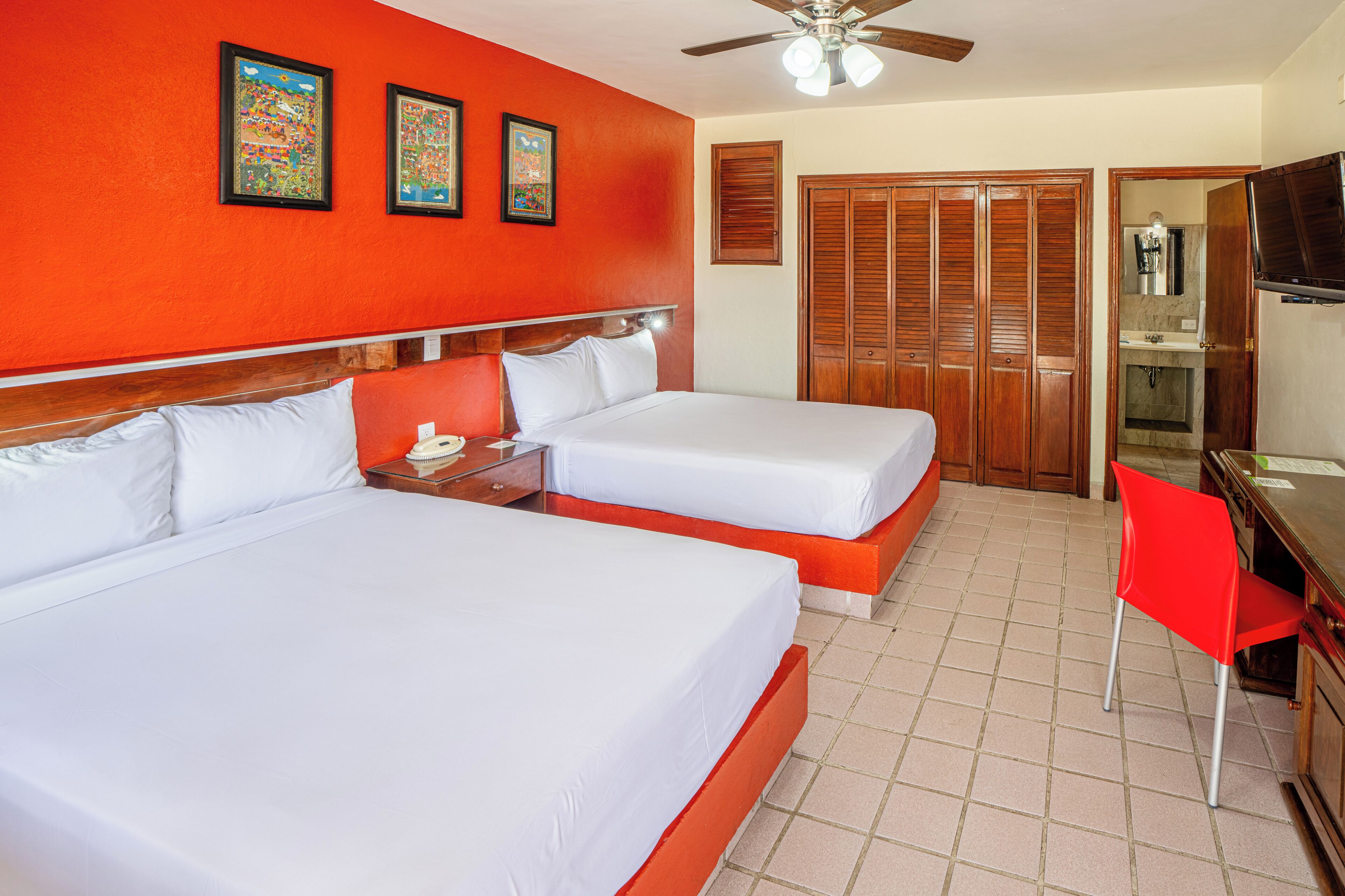 Standard Room | Desk, free WiFi, bed sheets