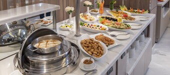 Corp Executive Hotel Doha Suites