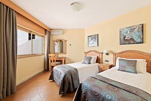 1 bedroom, in-room safe, desk, cots/infant beds