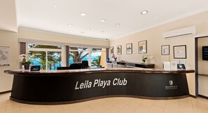 Reception - Macdonald Leila Playa Resort (Mijas)