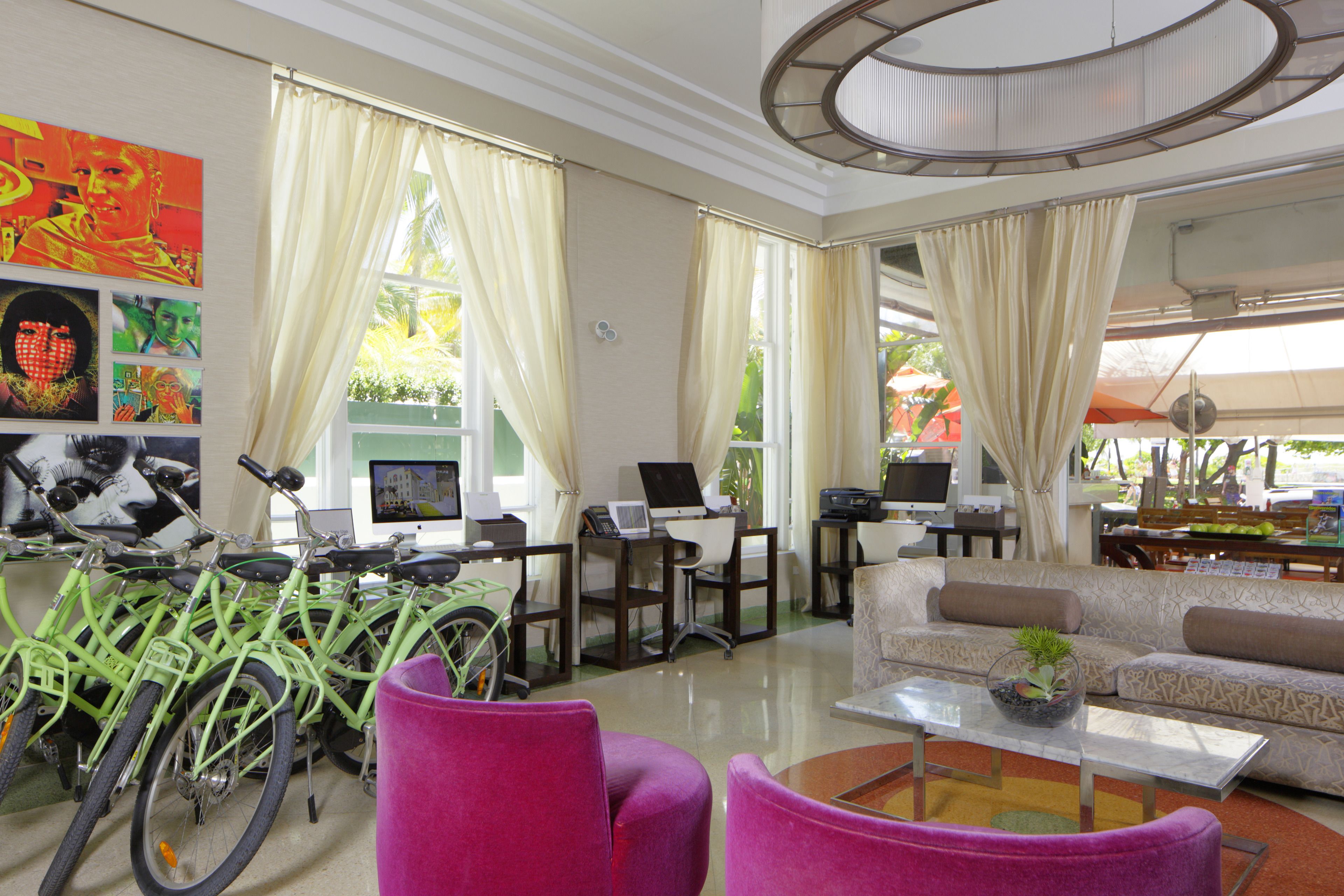 Photo - Hotel Breakwater South Beach