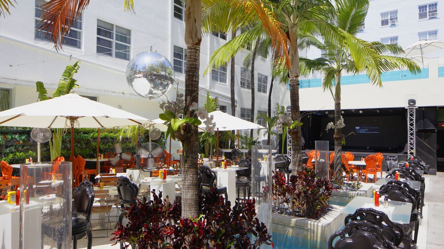 Hotel Breakwater South Beach