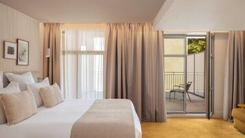 Junior Room | Premium bedding, pillowtop beds, in-room safe, desk