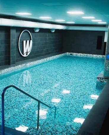Indoor pool. Hôtel Saint Christophe Aix en Provence Centre Ville