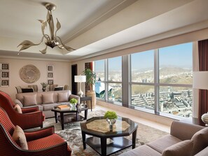 Fairmont Gold, Signature Suite, Haram View | Ropa de cama hipoalergénica, colchones Select Comfort, minibar