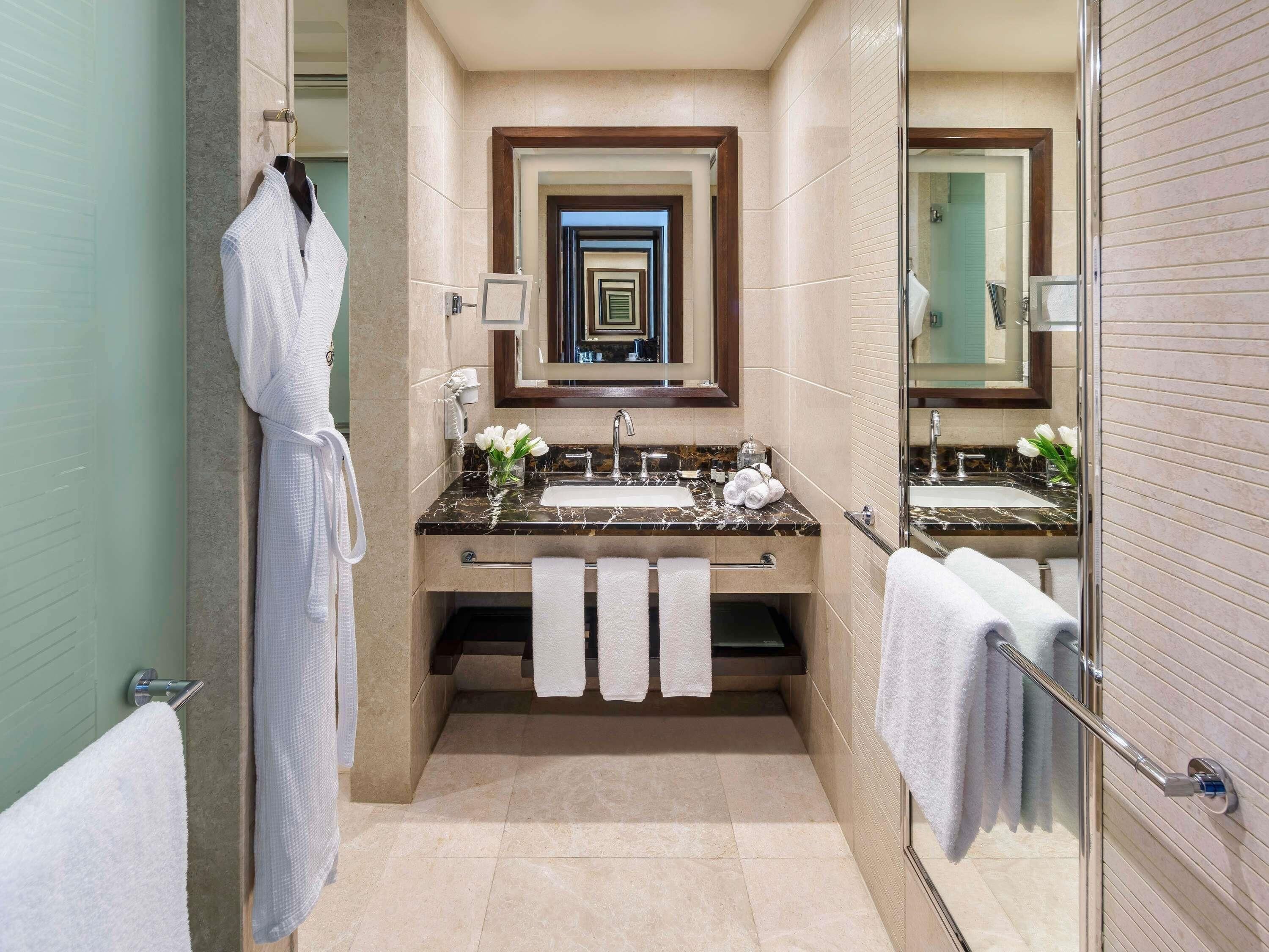 Bộ đồ giường kháng dị ứng, nệm Select Comfort, minibar 