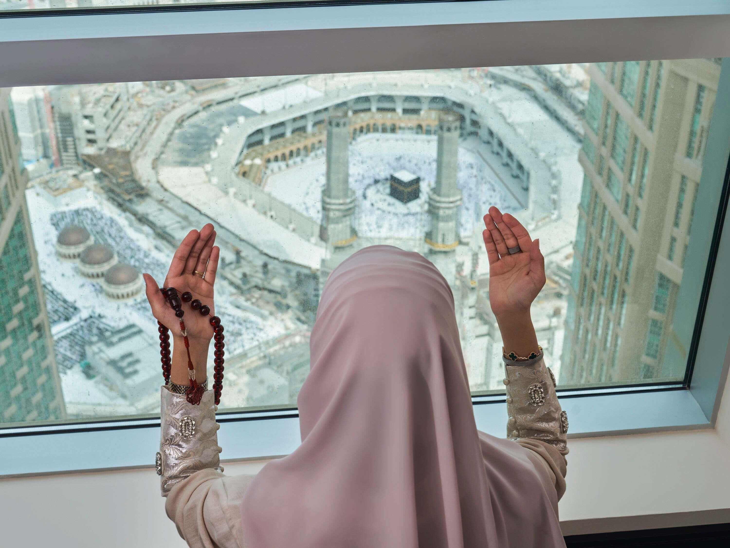 Signature Twin Room, 2 Single Beds (Kaaba) | Hypo-allergenic bedding, Select Comfort beds, minibar, in-room safe