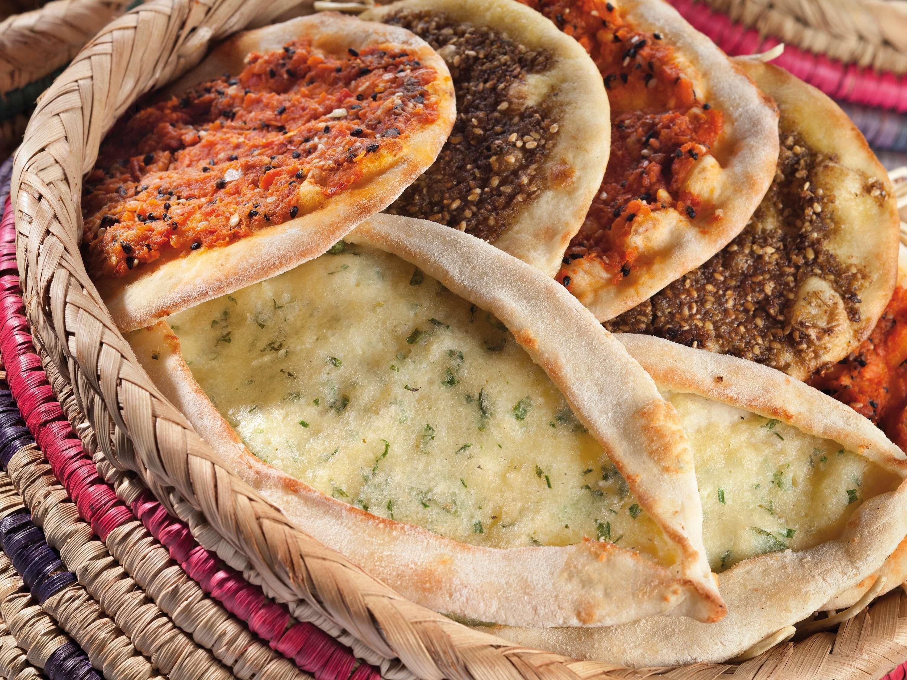 Daily buffet breakfast (SAR 140 per person)