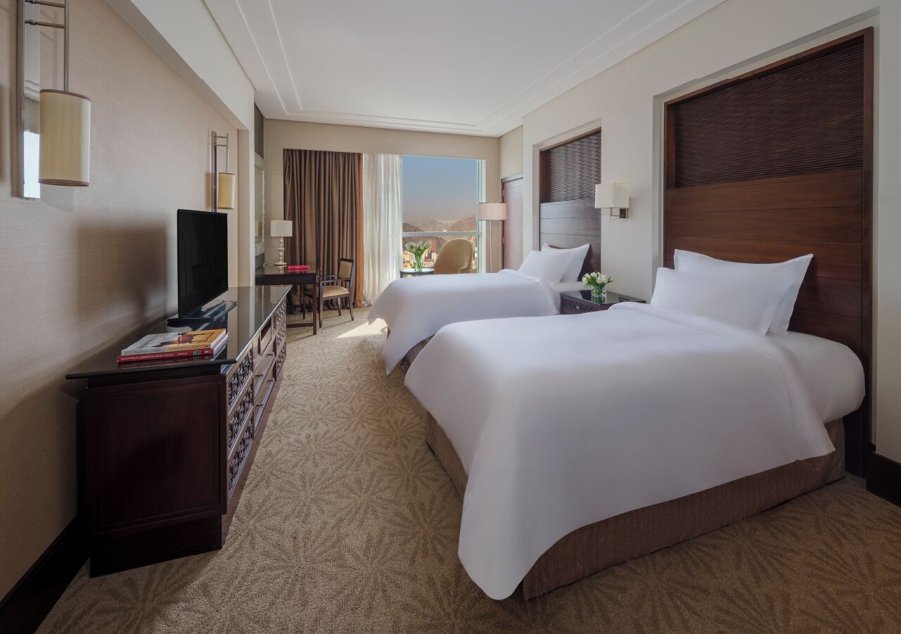 Hypo-allergenic bedding, Select Comfort beds, minibar, in-room safe