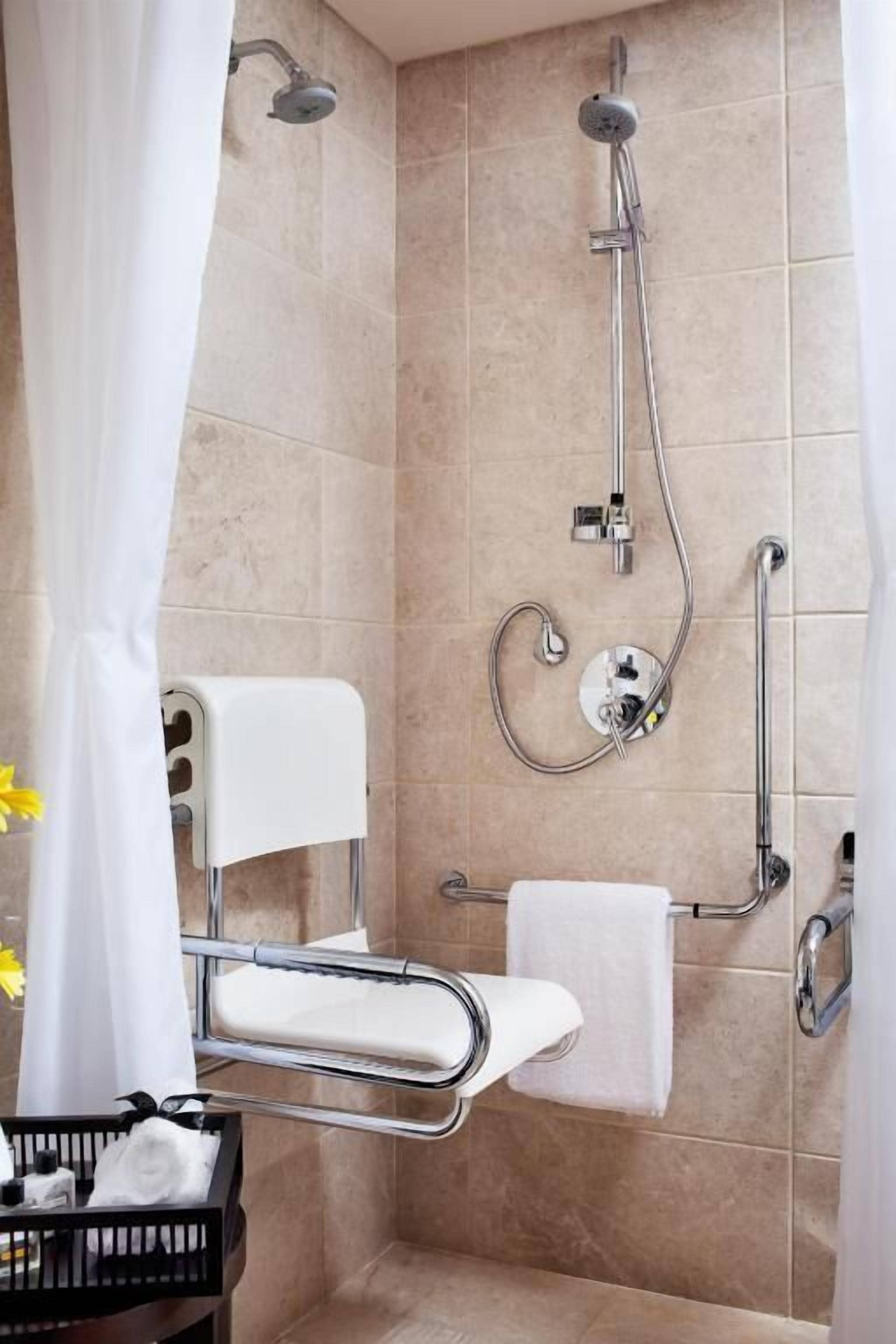 fairmont, twin room, accessible, city view | bathroom | shower, rainfall showerhead, designer toiletries, hair dryer