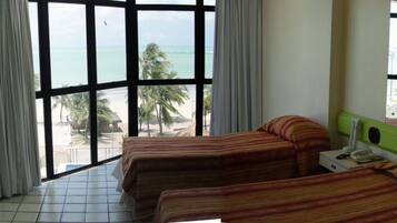 Phòng 3, quang cảnh biển | Minibar, két bảo mật tại phòng