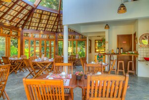 Desayuno buffet incluido todos los días