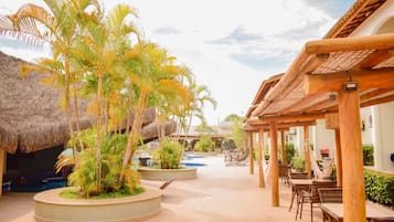 Poolside bar
