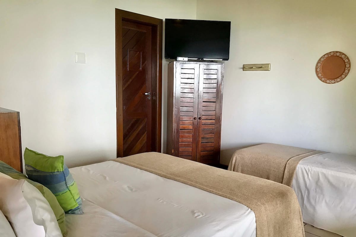 Individually decorated, blackout drapes, free WiFi, bed sheets
