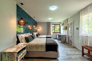 Quarto Familiar | 迷你吧、客房內保險箱、獨特裝潢、布置獨特