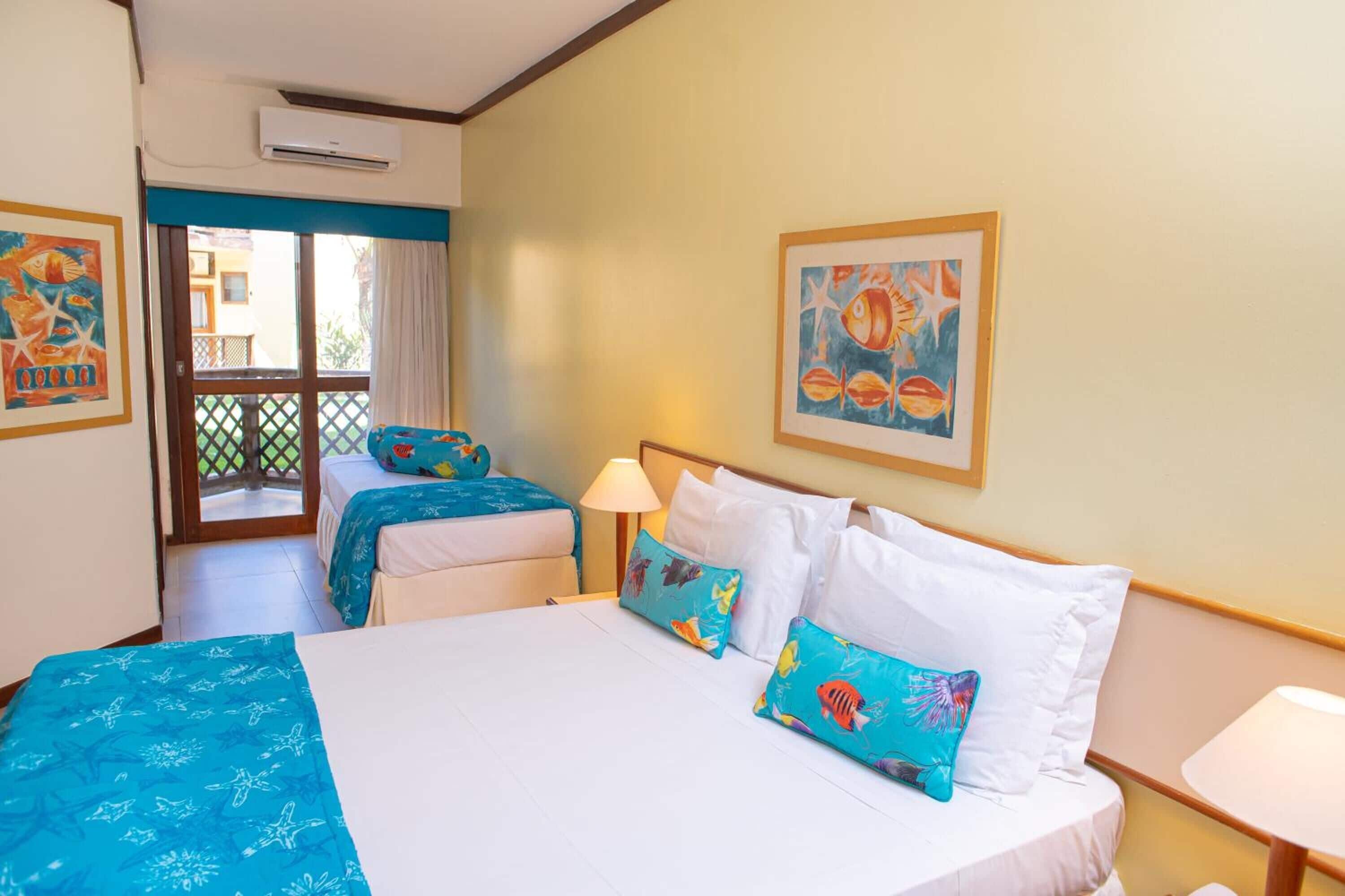 minibar, in-room safe, laptop workspace, blackout curtains