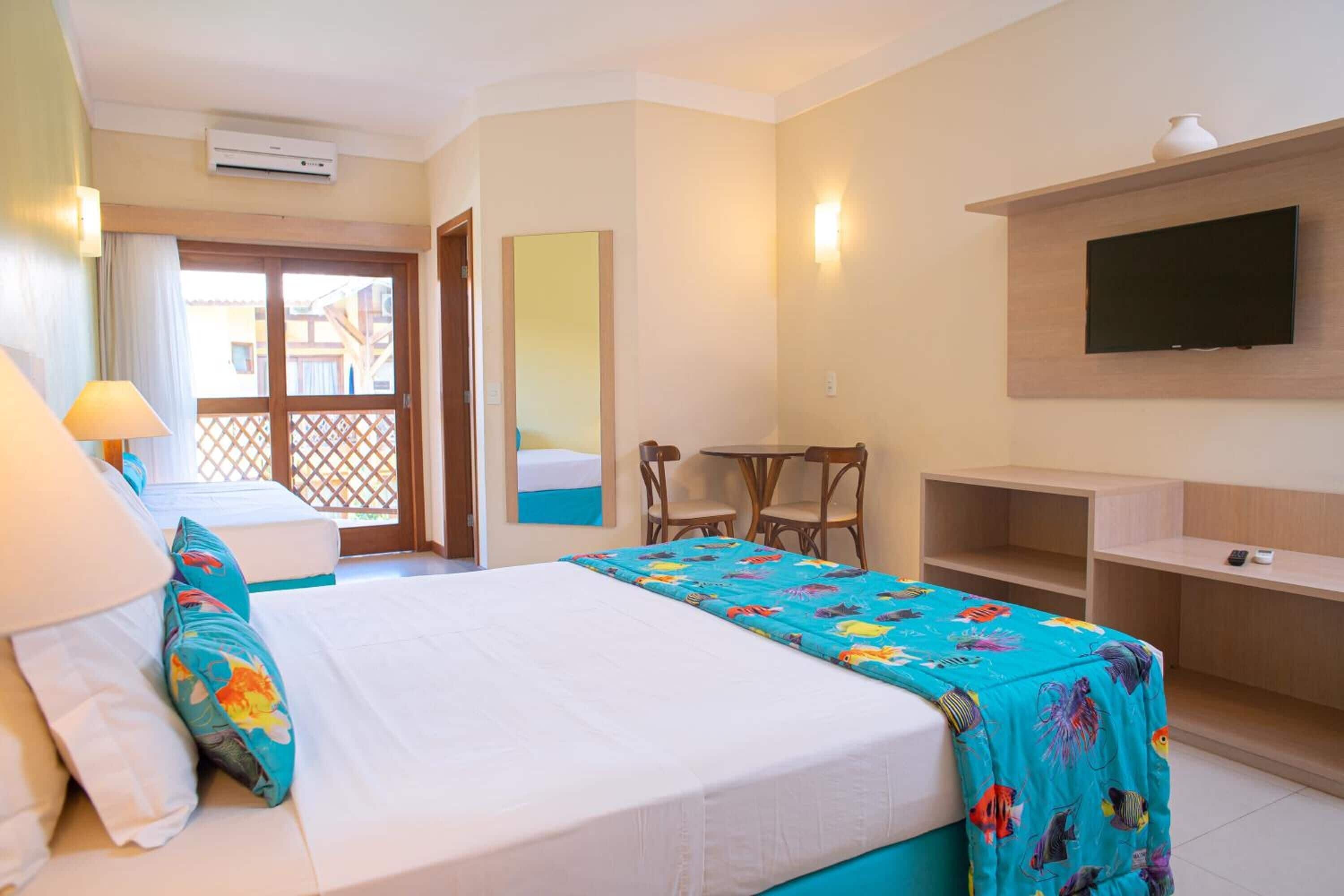 minibar, in-room safe, laptop workspace, blackout curtains