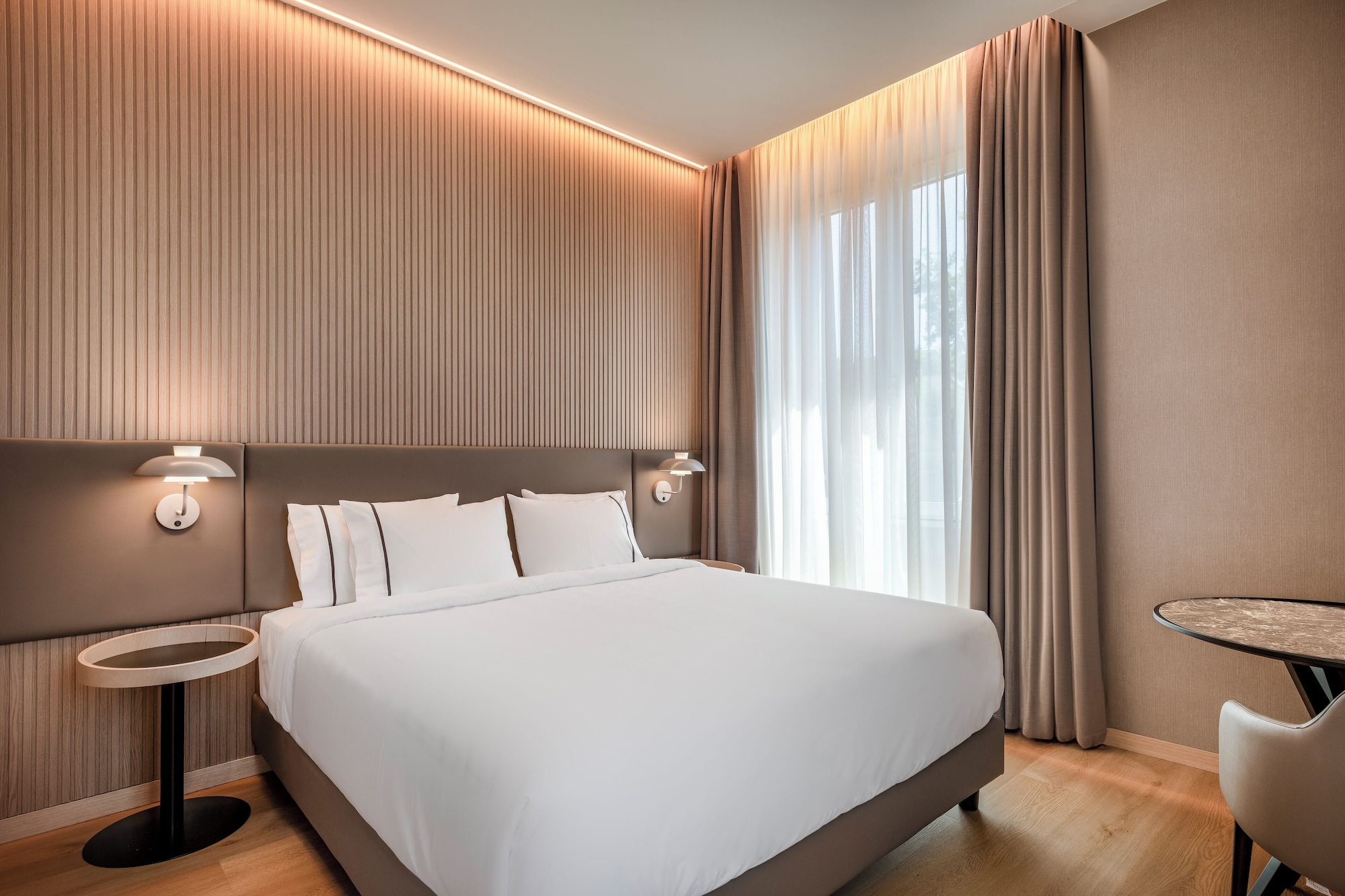 4 Star Hotels