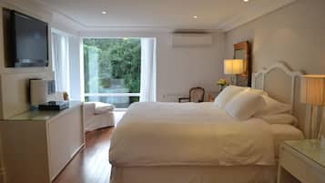 Double Room (Príncipes 29) | Premium bedding, down comforters, minibar, in-room safe