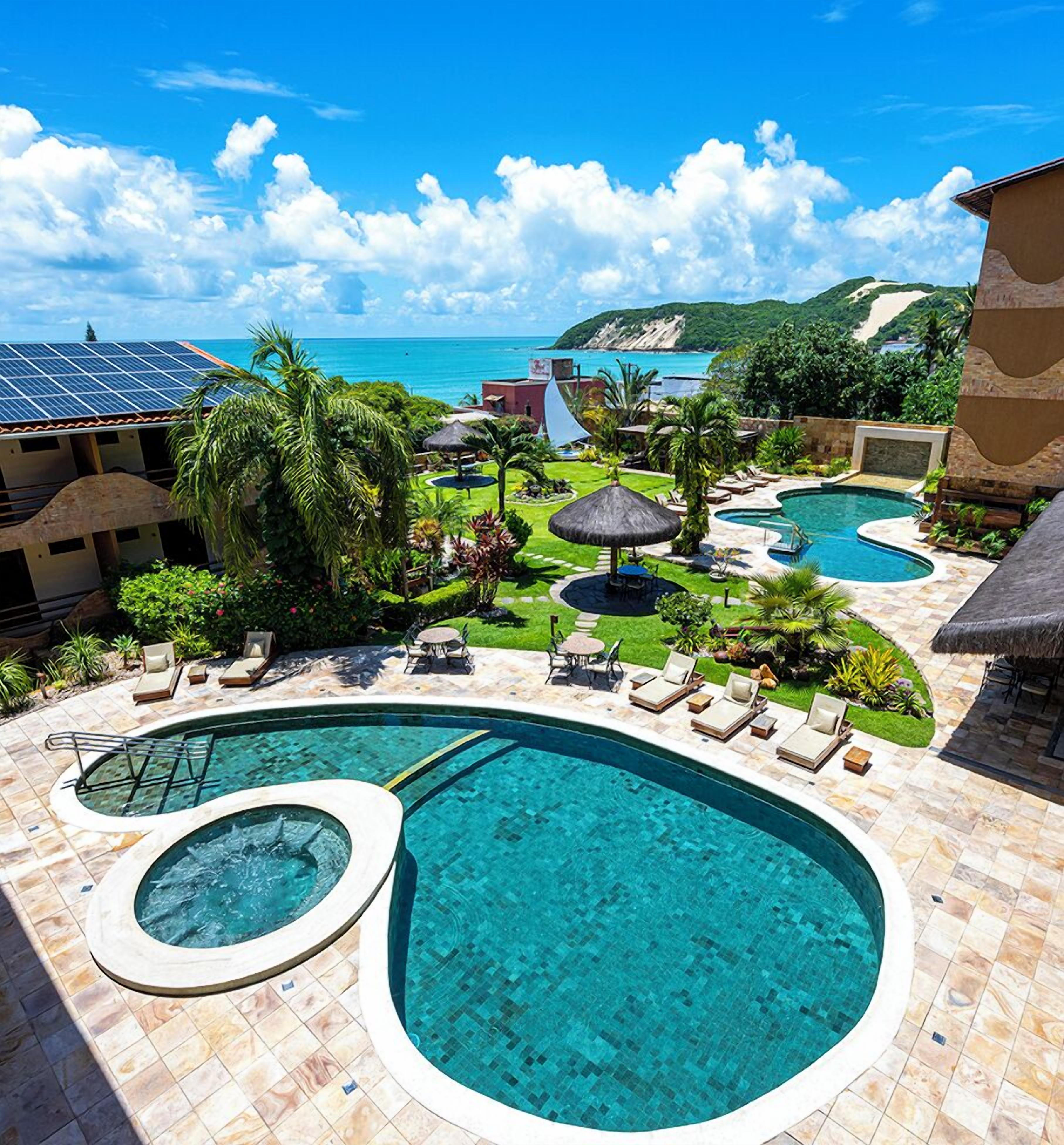 32-inch LCD TV with digital channels, TV