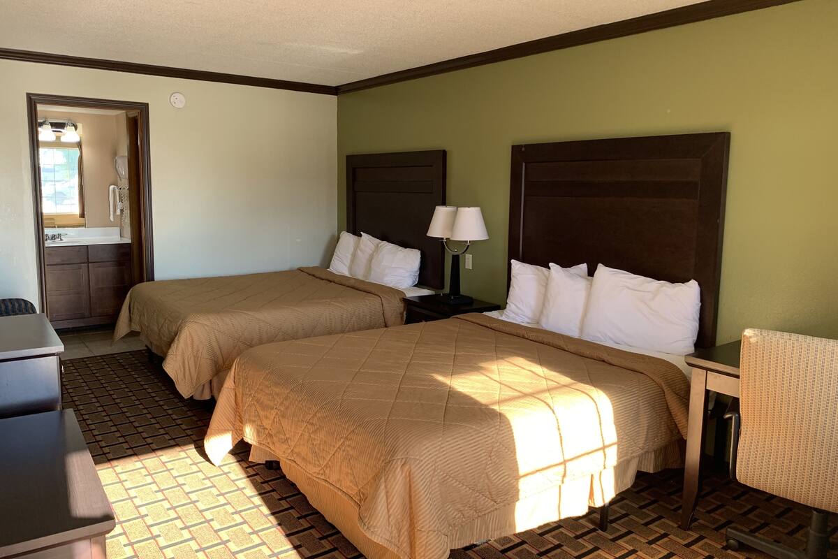 Room, 2 Queen Beds, Non Smoking